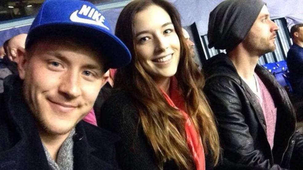 Tai nang tre Spurs gui anh nhay cam cho tiep vien hang khong hinh anh