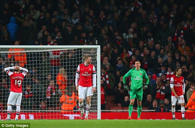 Arsenal chấm dứt cơ hội vô địch sau trận hòa Swansea. Ảnh Getty Images