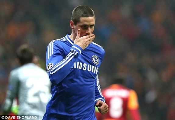 Torres huong loi tu chan thuong cua Eto'o hinh anh