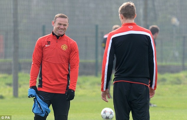 Rooney san sang tiem thuoc giam dau de chien Bayern hinh anh