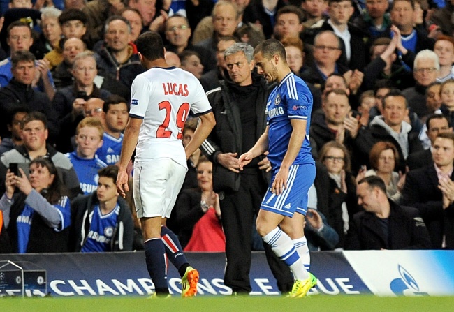 Hazard sẽ phải kiểm tra y tế vào hôm nay để xác định mức độ chấn thương. Ảnh Getty Images