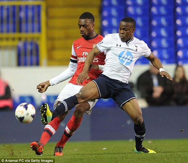 Với 9 bàn thắng chỉ sau 4 trận ở giải U17 thế giới năm 2011, Coulibaly từng lọt vào tầm ngắm của hàng loạt ông lớn ở châu Âu. Khước từ cả M.U và Real Madrid, tiền đạo 19 tuổi người Bờ Biển Ngà chọn Tottenham. Coulibaly chơi tốt cả 2 chân, từng thuộc lò đào tạo trẻ của Siena.