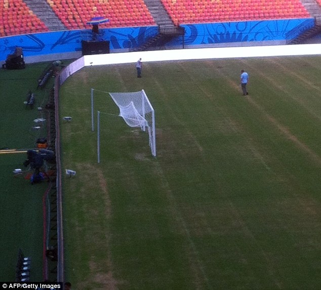 SVD phuc vu tran Anh - Italy nhu 'ruong khoai tay' hinh anh