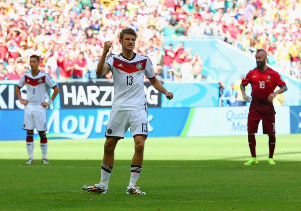 DT Duc 'vo doi' ve sut penalty trong lich su World Cup hinh anh