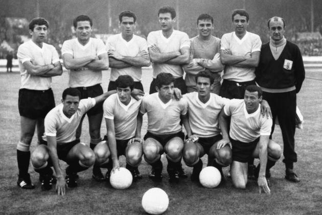 ĐT Anh vô địch World Cup với bước đầu tiên là trận hòa không bàn thắng trước Uruguay. Ảnh: AP.