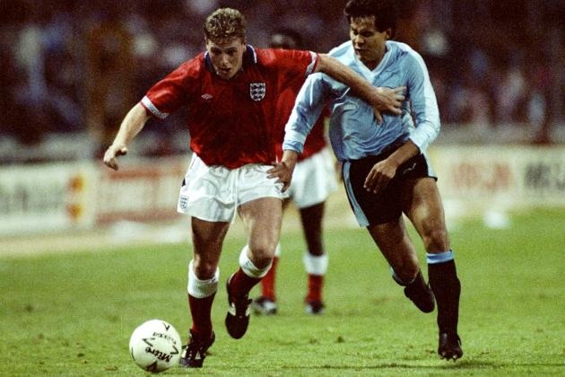 ĐT Anh thất bại trong một trận cầu đầy kịch tính trước thềm World Cup 1990. Ảnh: AP.