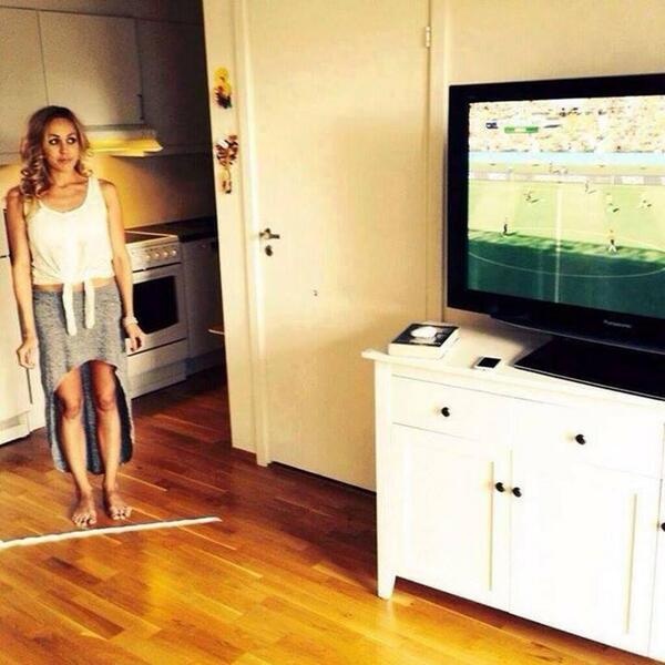 De yen than xem World Cup, hay ap dung cong nghe cua FIFA hinh anh