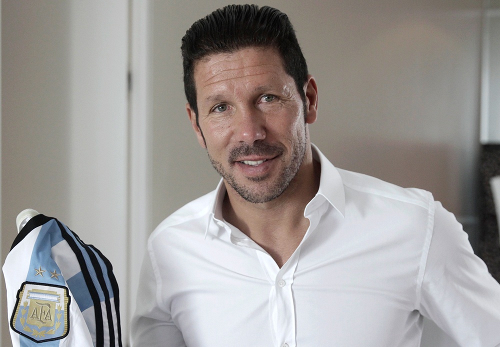 HLV Simeone thể hiện nhãn quan độc đáo qua việc phân tích lý do Tây Ban Nha bị loại. Ảnh: Goal.