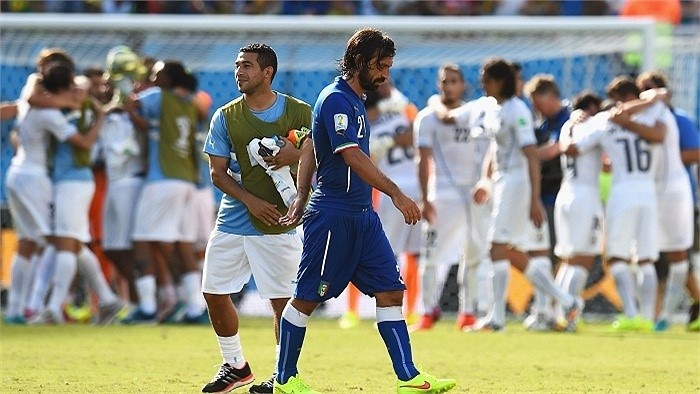 Pirlo chia tay World Cup cùng ĐT Italia với những kỉ niệm buồn. Ảnh: AP.
