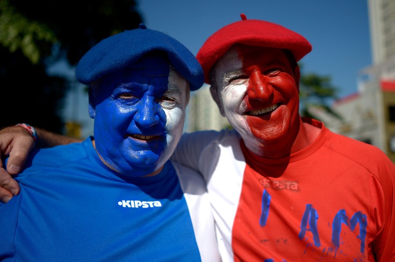 Hai người đàn ông này có chung tình yêu với ĐTQG Pháp.