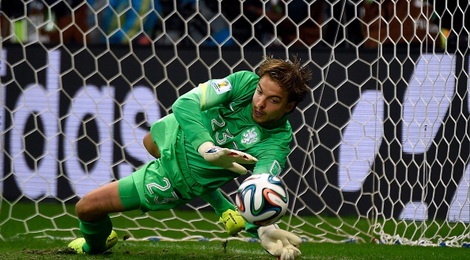 Giai ma ly do HLV Van Gaal thay Cillessen bang Tim Krul hinh anh
