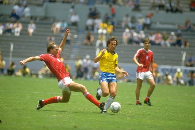 Zico không đạt phong độ tốt nhất khi phải thi đấu trong tình trạng chấn thương. 