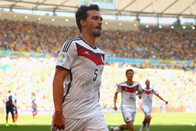 Hummels ghi bàn duy nhất giúp ĐT Đức vượt qua Pháp với tỉ số tối thiểu 1-0 trong trận tứ kết. Ảnh: Telegraph.