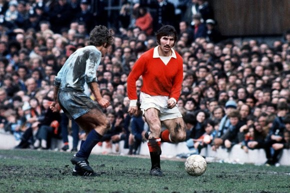 Tony Dunne đứng thứ 7 trong danh sách 10 cầu thủ ra sân nhiều nhất trong lịch sử Man Utd. Ảnh: