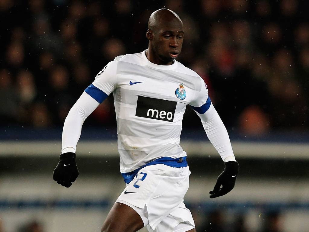 10. Eliaquim Mangala: Từ Porto đến Manchester City mùa hè 2014 (32 triệu bảng). 