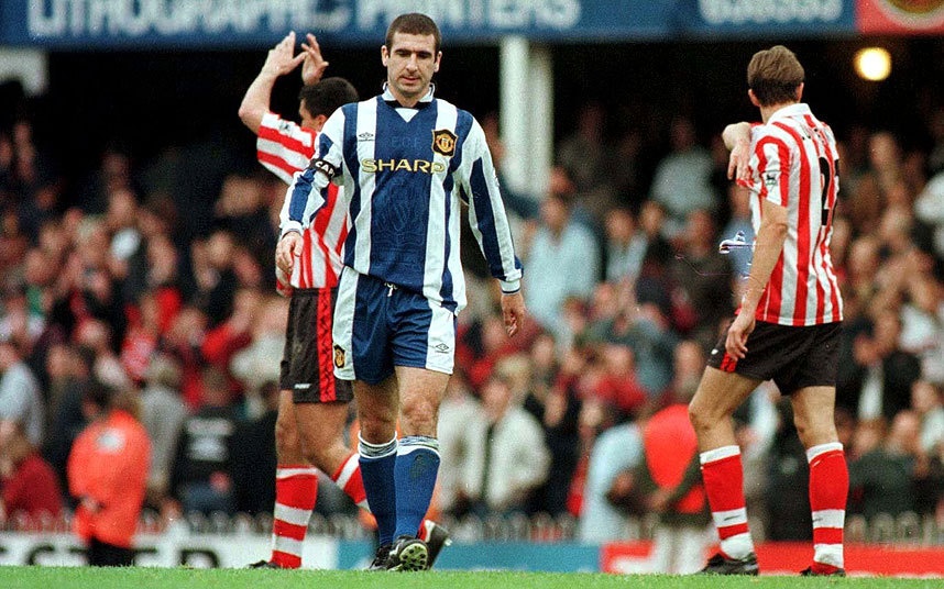 3. Southampton 6-3 Man Utd (26/10/1996): Chỉ 4 ngày sau trận thua kinh hoàng Newcastle, Man Utd đón nhận thêm một thảm bại với ấn tượng về chiếc thẻ đỏ của Catona.