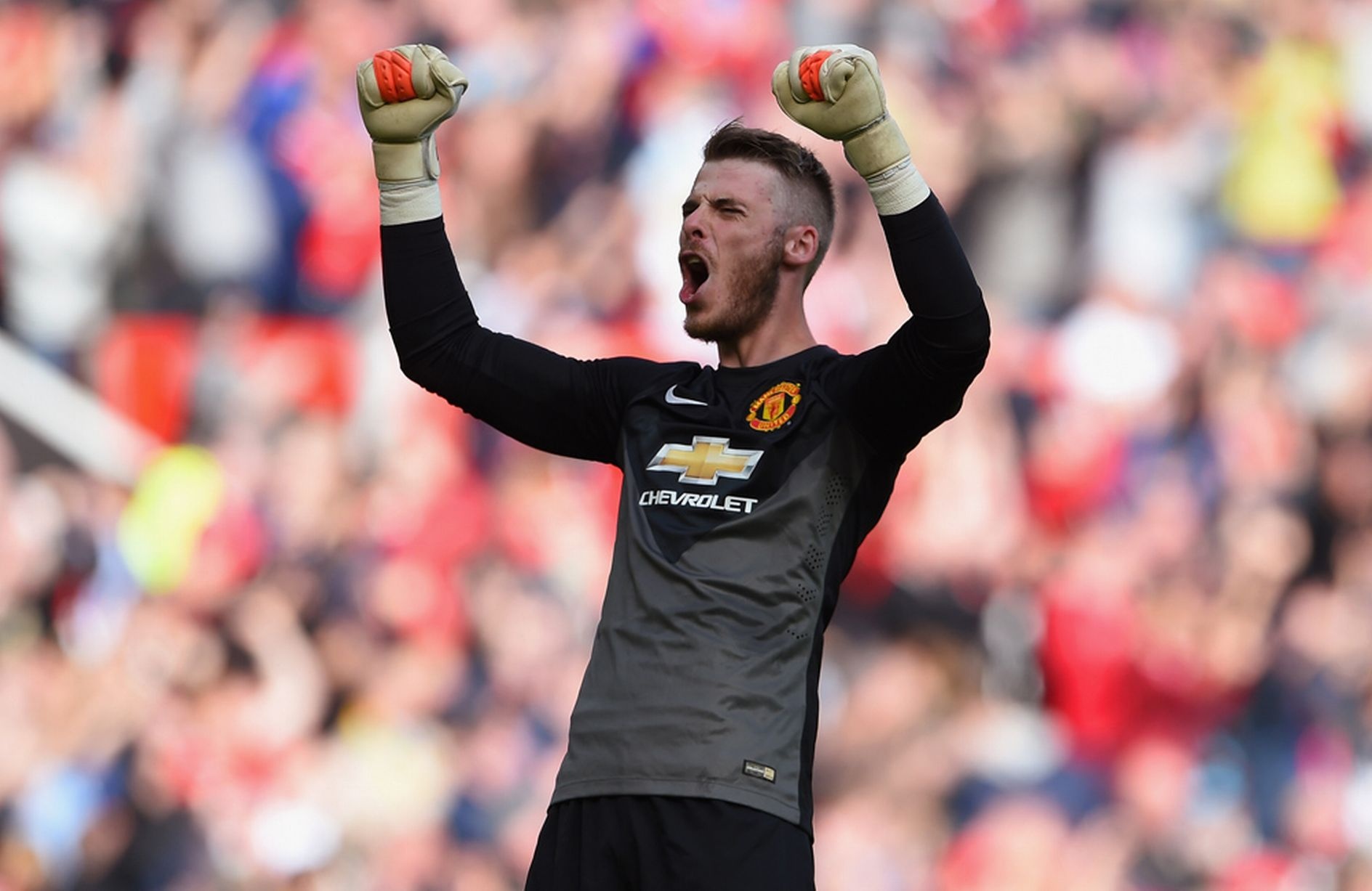 De Gea (Thủ môn): Với ít nhất hai pha cứu thua xuất sắc giúp M.U giữ trọn 3 điểm, De Gea xứng đáng hơn ai hết ở vị trí trong khung gỗ.