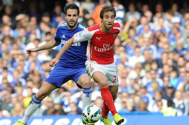 Một mình Flamini không thể cáng đáng được tuyến giữa Arsenal.
