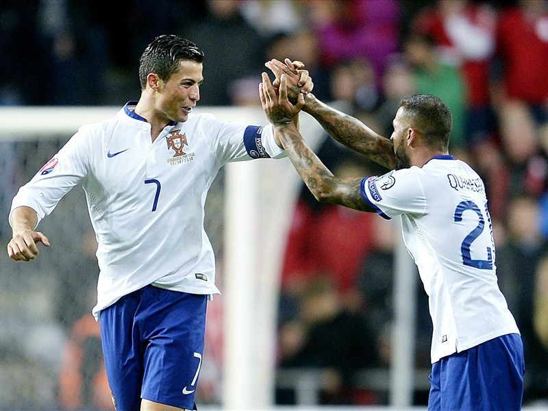 CR7 gop mat trong doi hinh tieu bieu vong loai EURO 2016 hinh anh