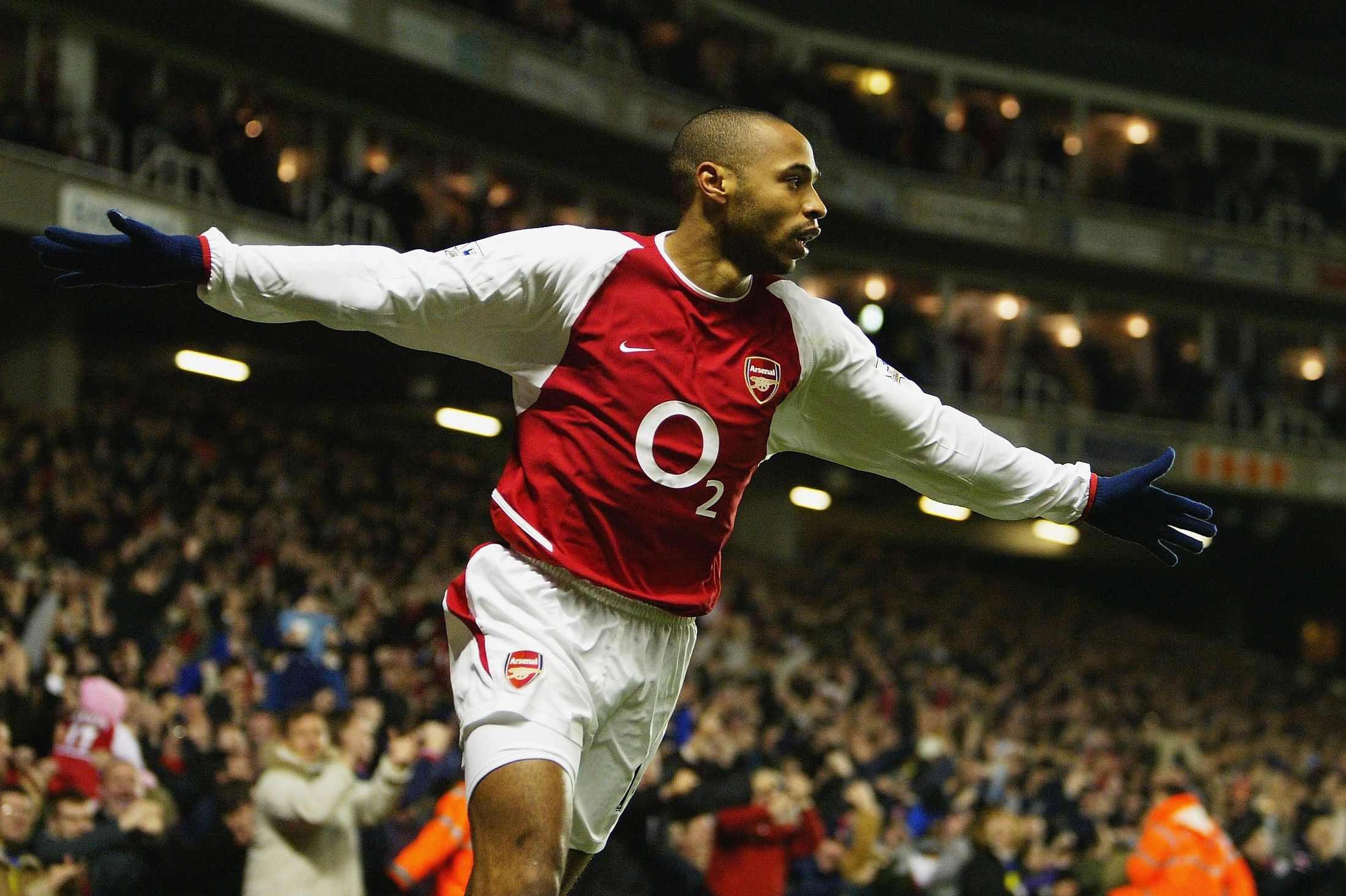 Về Thierry Henry: 