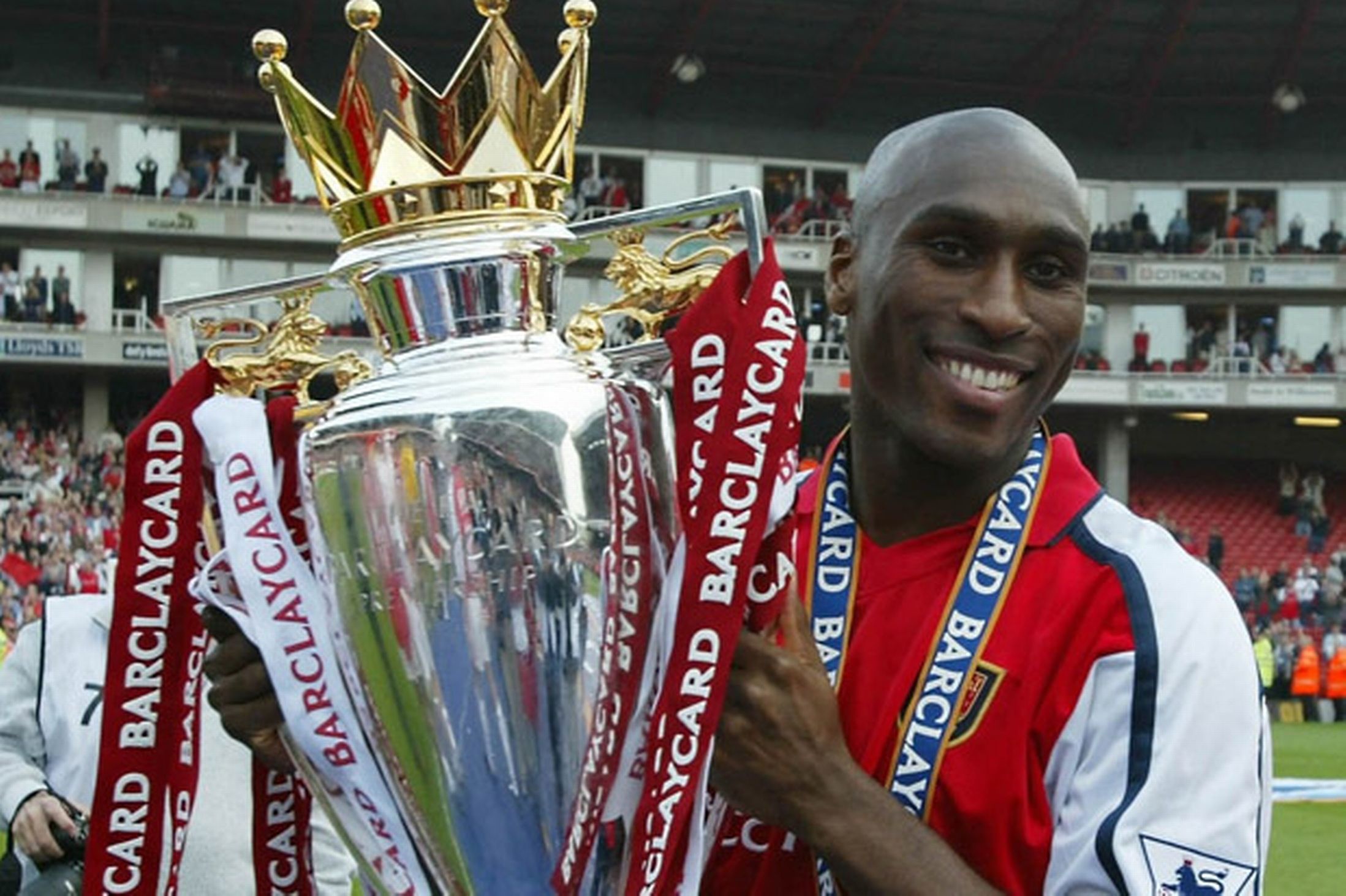 Về Sol Campbell: 