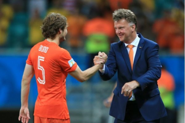 HLV Van Gaal từng bị chỉ trích vì quá ham sử dụng những cầu thủ có 