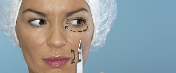 4 ly do khong nen phau thuat tham my hinh anh