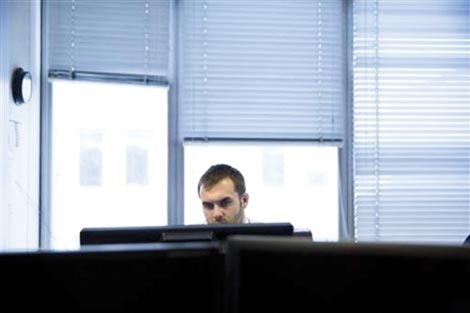 Paul Hyland, 30 tuổi có khả năng rất đặc biệt, gần như không bao giờ quên mặt của bất kỳ ai.