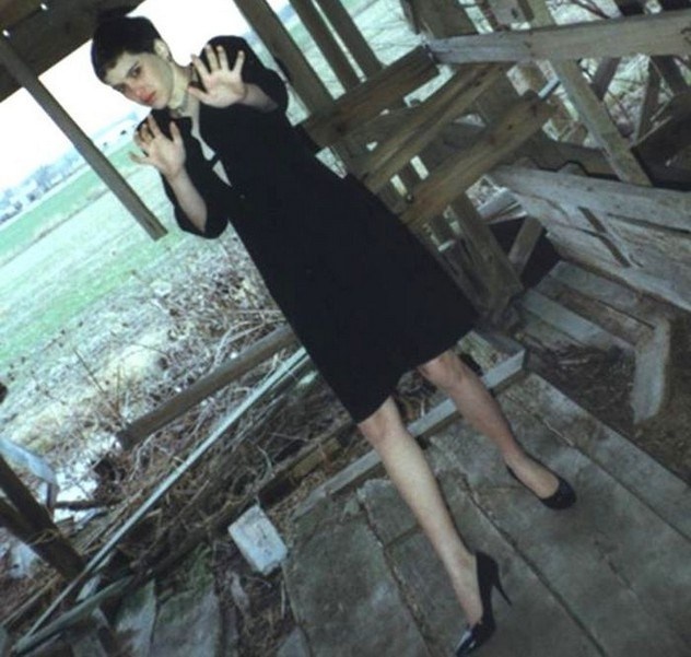 Gương mặt hoảng sợ của Regina