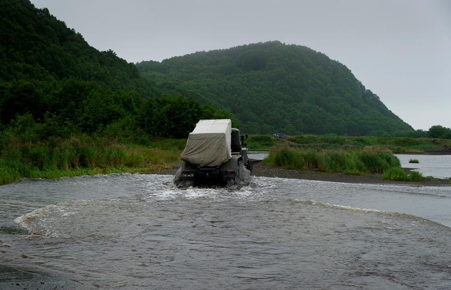 Rồng lửa hành quân vượt chướng