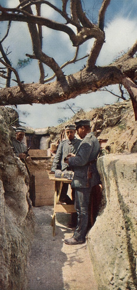 Căng tin quân đội Đức trong một chiến hào.