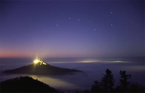 Cảnh tượng lâu đài 