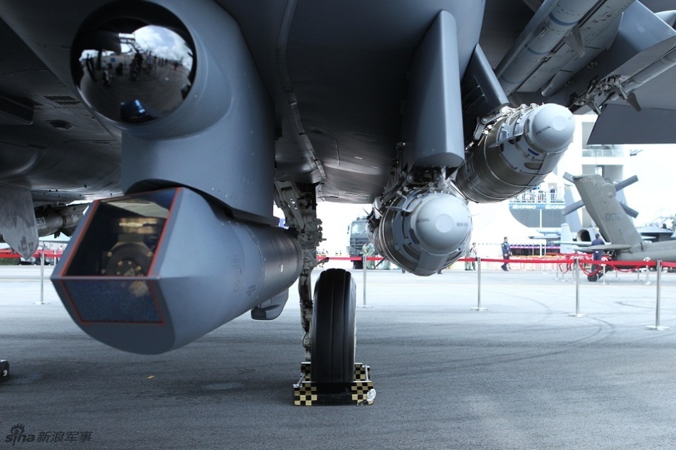 Bên cạnh radar AESA, F-15SG 