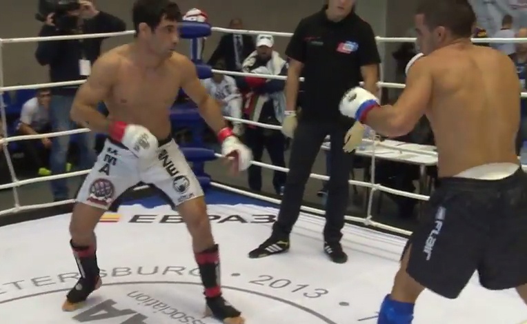 Mot tran dau MMA quoc te hinh anh