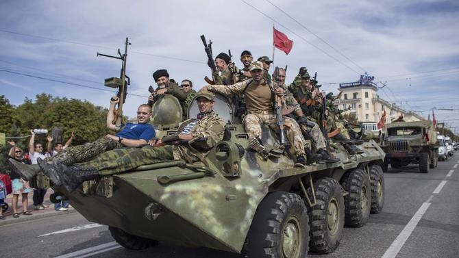 Ukraine khoe viec cac nuoc NATO vien tro vu khi hinh anh