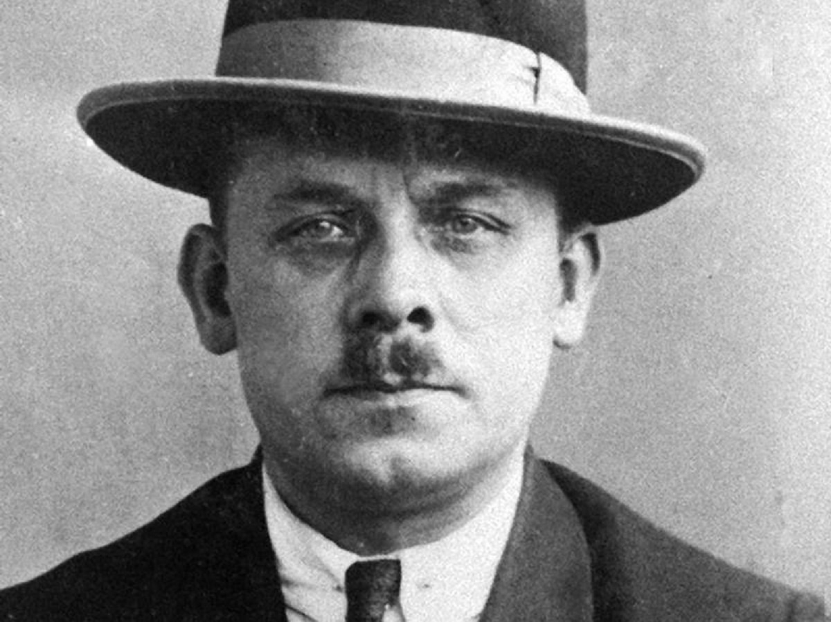 9 nguoi dong tinh tan bao nhat trong lich su (ky 2) hinh anh