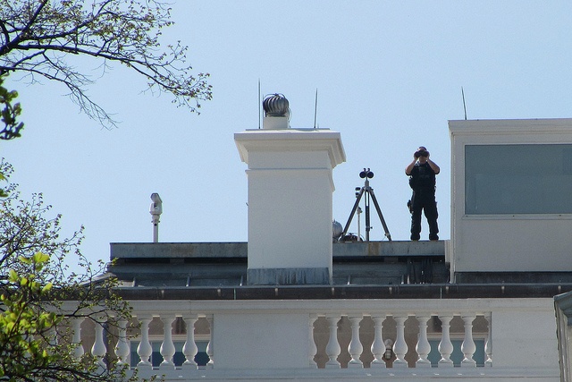 Nha Trang duoc bao ve nhu the nao? hinh anh