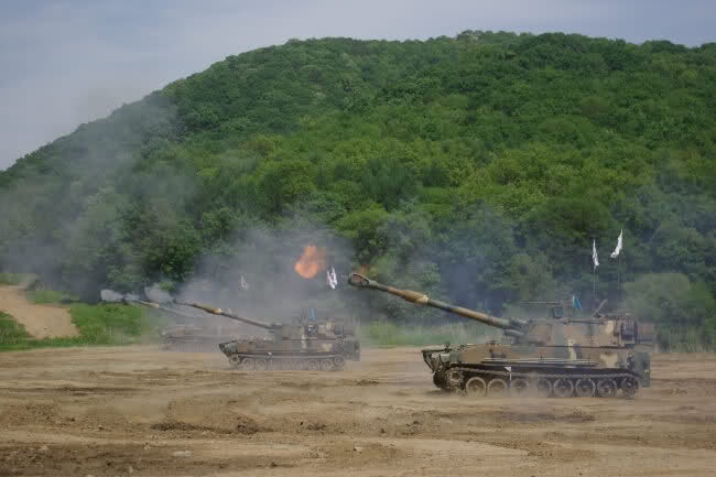 K55/K55A1 là biến thể sản xuất theo giấy phép tại Hàn Quốc của lựu pháo tự hành M109