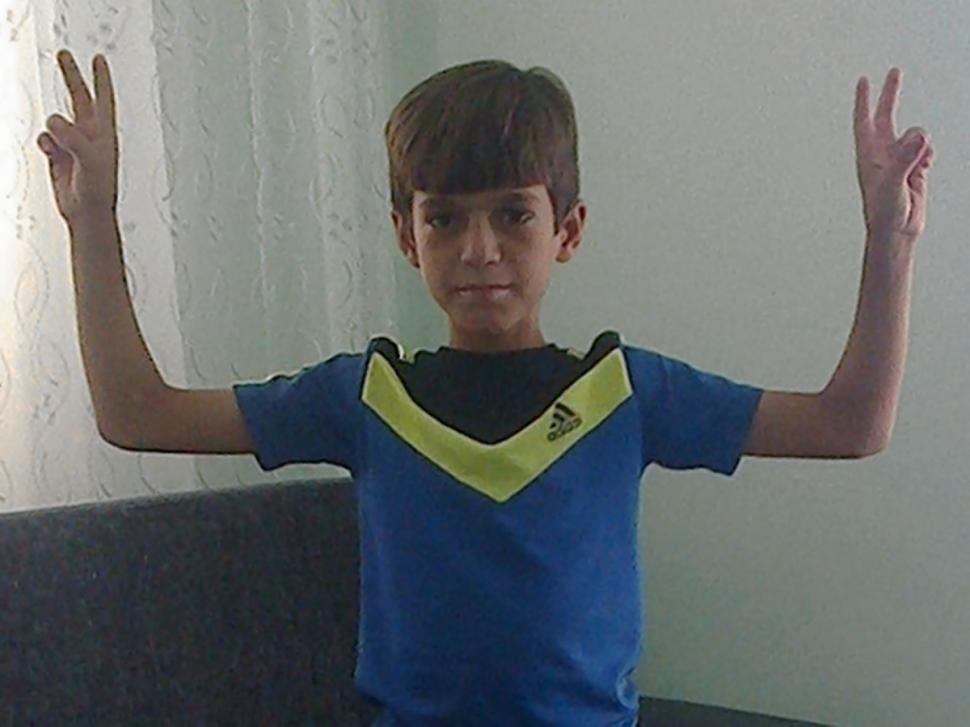 De nhay khoi nha cao tang, thieu nien duoi dat chet hinh anh