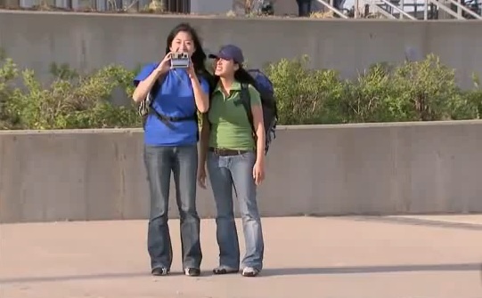 May anh bien gai tre thanh ong gia hinh anh