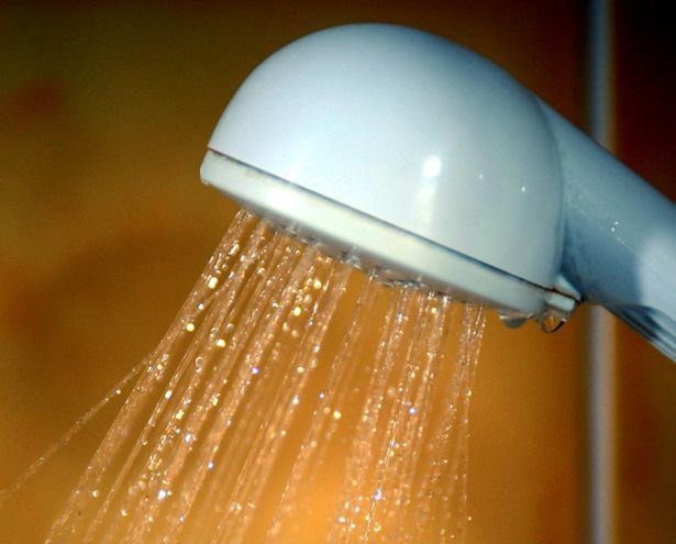 Co the tiet kiem hang tram trieu USD neu tieu tien khi tam hinh anh