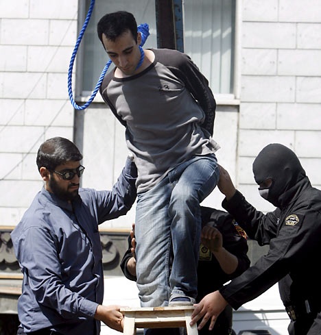 9 hanh vi hai hung nhung van pho bien (ky 2) hinh anh