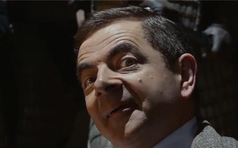 Mr.Bean lam tho cat toc bat dac di hinh anh