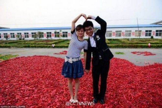 Khi anh chang noi lap to tinh hinh anh