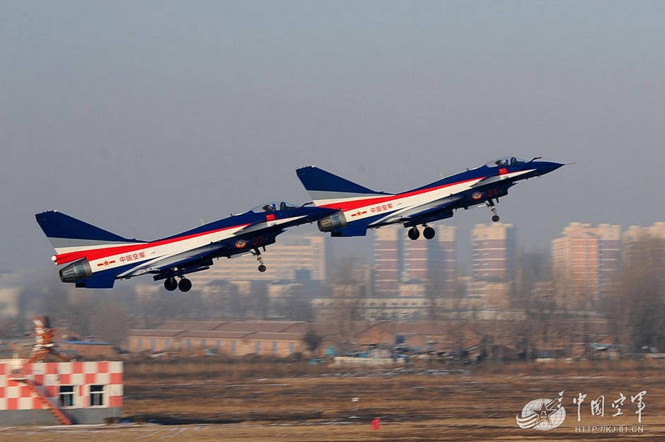 Xem doi bay Bat Nhat tro tai nhao lon hinh anh