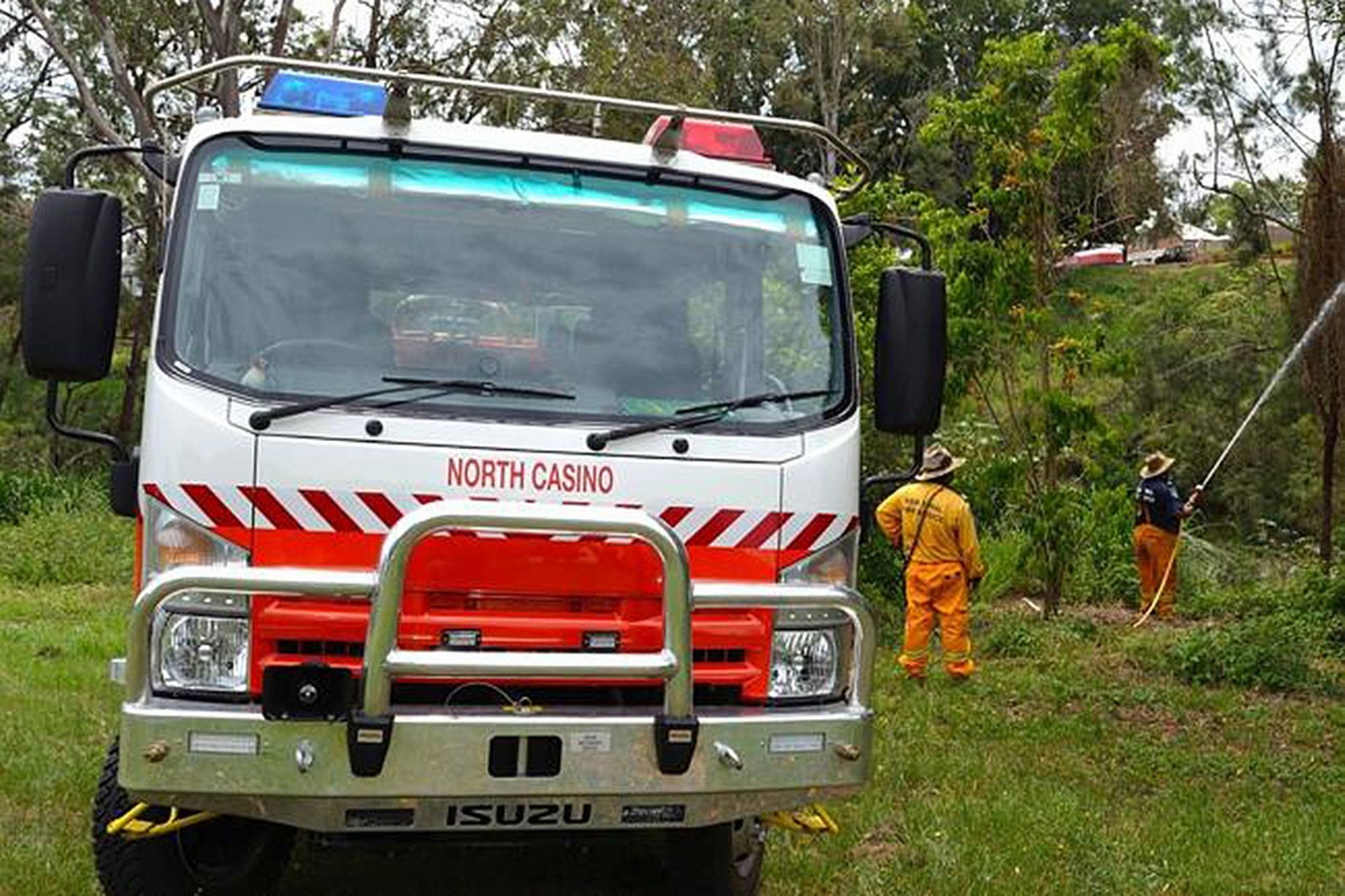 Nhân viên môi trường làm việc tích cực cả ngày lẫn đêm để dọn xác dơi, song họ vẫn chưa thể tới một số khu vực. Vì thế mùi thối vẫn tiếp tục lây lan trong không khí.