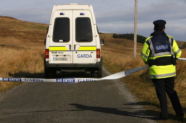 Hai nguoi chet vi lop may cay no hinh anh