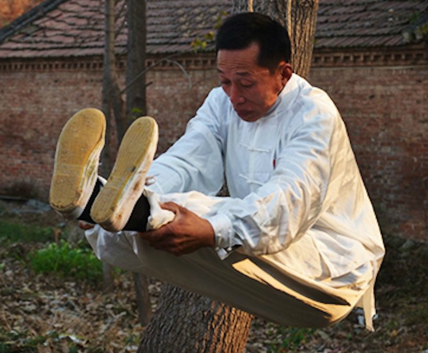 Vo su tho va tap luyen binh thuong khi treo co hinh anh