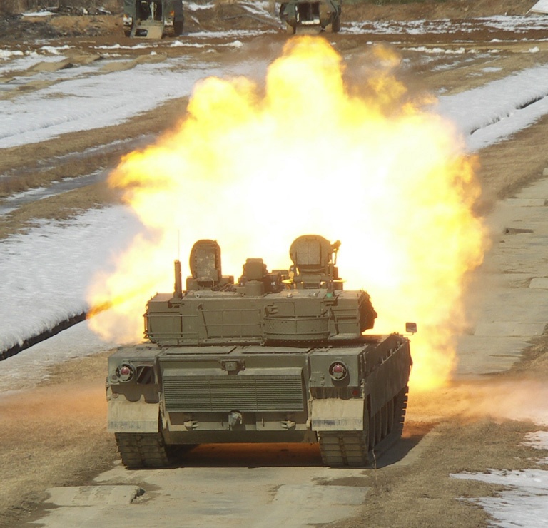 Người ta còn trang bị cho K2 hệ thống quản lý chiến trường kỹ thuật số tiên tiến.