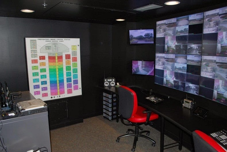 Phòng điều khiển mọi hoạt động trong tòa nhà.